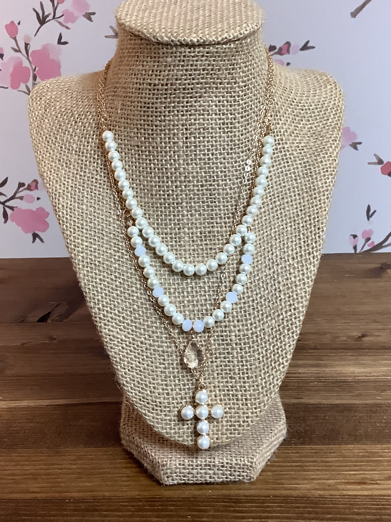 PEARL LAYERED NECKLACE