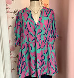 Leopard Print V Neck Top Plus Curvy